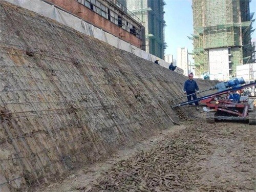 雁塔建筑边坡支护